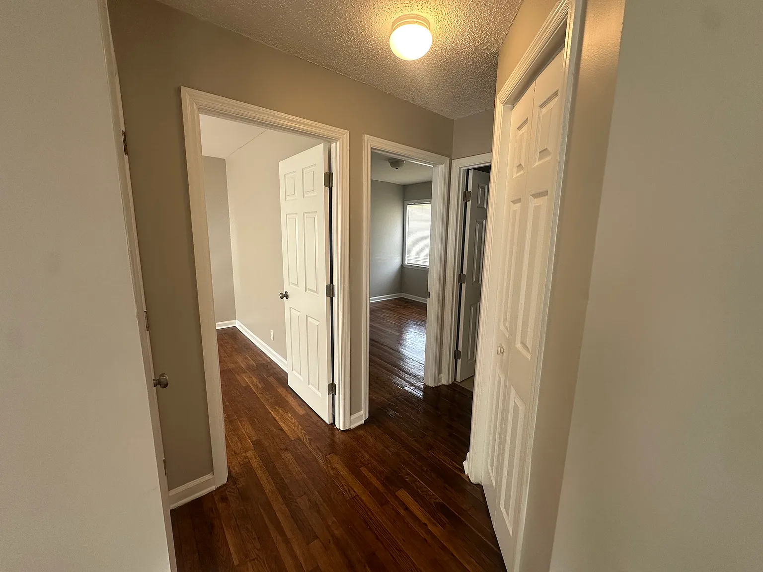 2 bed, 800 sqft, $1,000 — Photo 4