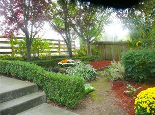 10511 Midvale Ave N APT 101, Seattle, WA 98133