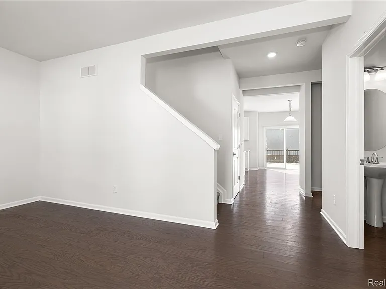 3449 Haverford Dr — Photo 4