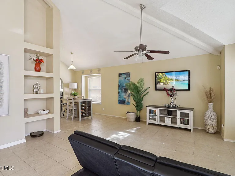 3286 Sal Berroteran Dr — Photo 4