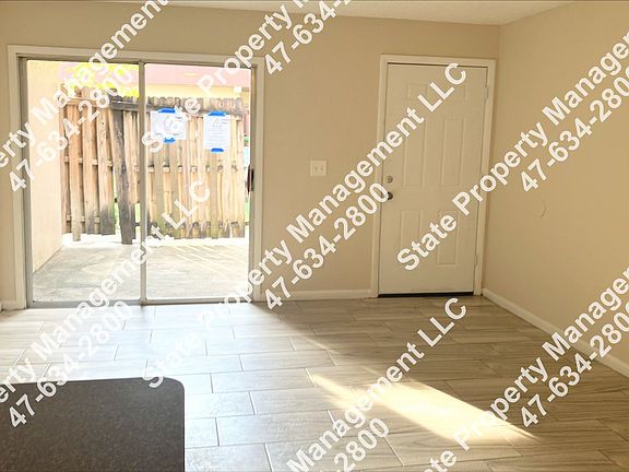 3rd image of 5130 SE 29th St Unit B