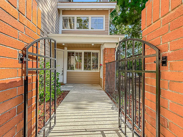 5750 Ingram Pl — Photo 6