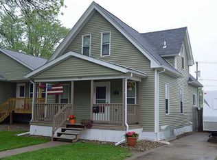 931 4th St SW, Cedar Rapids, IA 52404