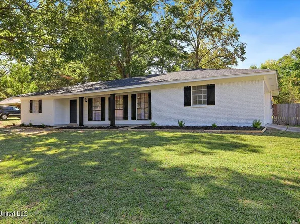 902 Wildwood Dr, Clinton, MS 39056