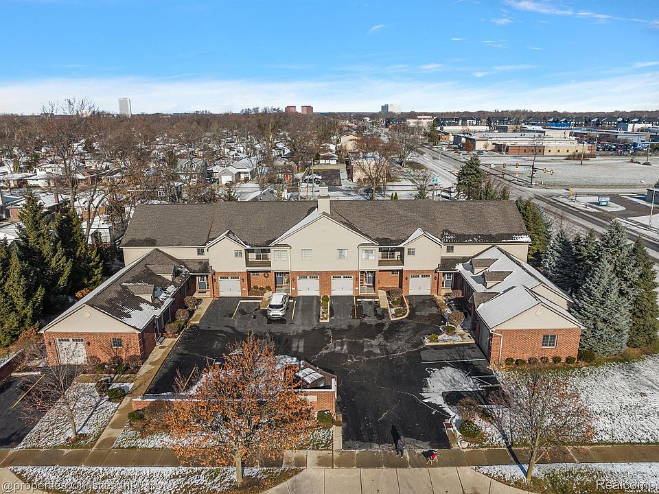 1st image of 32 Highland Ave