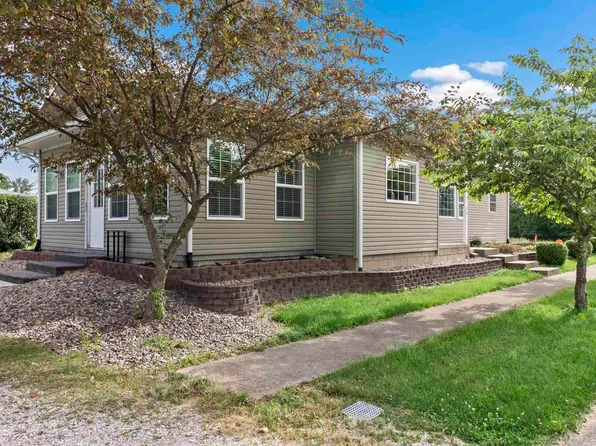 16 W Taylor Ave, Upland, IN 46989