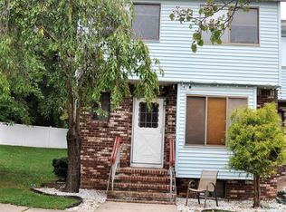 21 Wood Acres Dr, North Brunswick, NJ