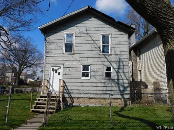 94 Grand St, Lockport, NY 14094