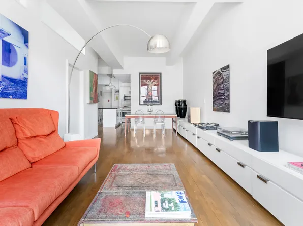 315 Seventh Avenue image 2 of 6