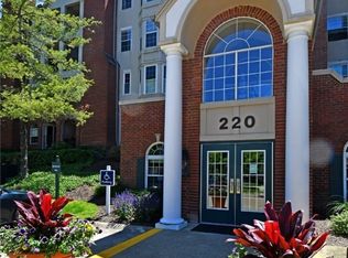 220 Fox Hollow Dr APT 311, Mayfield Heights, OH 44124