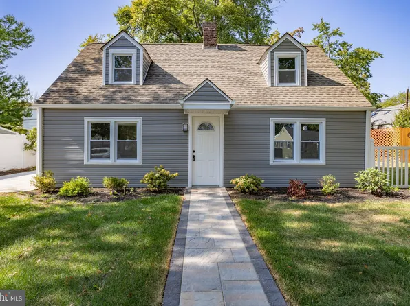 612 Osborne Ave, Morrisville, PA 19067