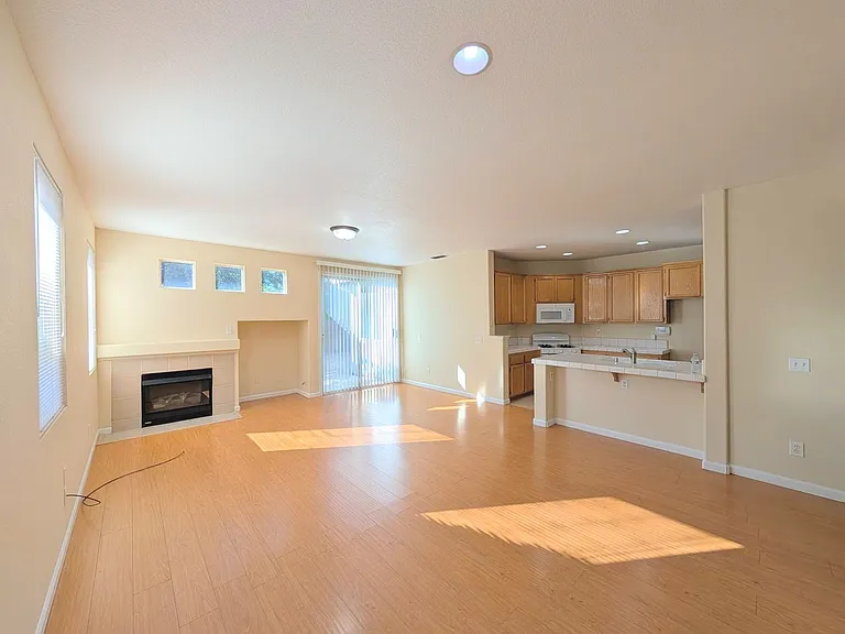 2756 Red Clover Way — Photo 5