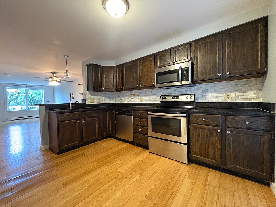 35 Chilmark St