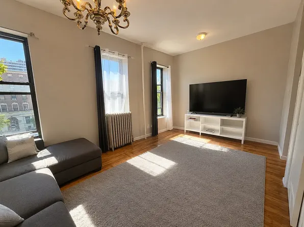 238 Linden Boulevard image 1 of 8