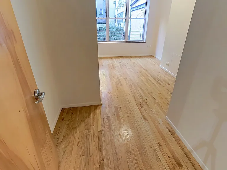 41 John St #3A — Photo 12