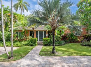 1045 NE 120th St, Biscayne Park, FL 33161