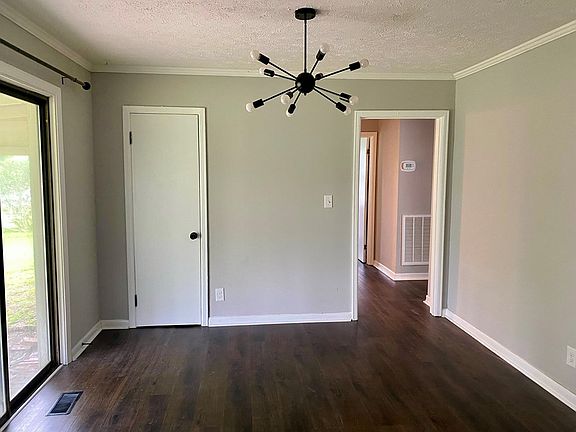 5th image of 446 W Stevens St
