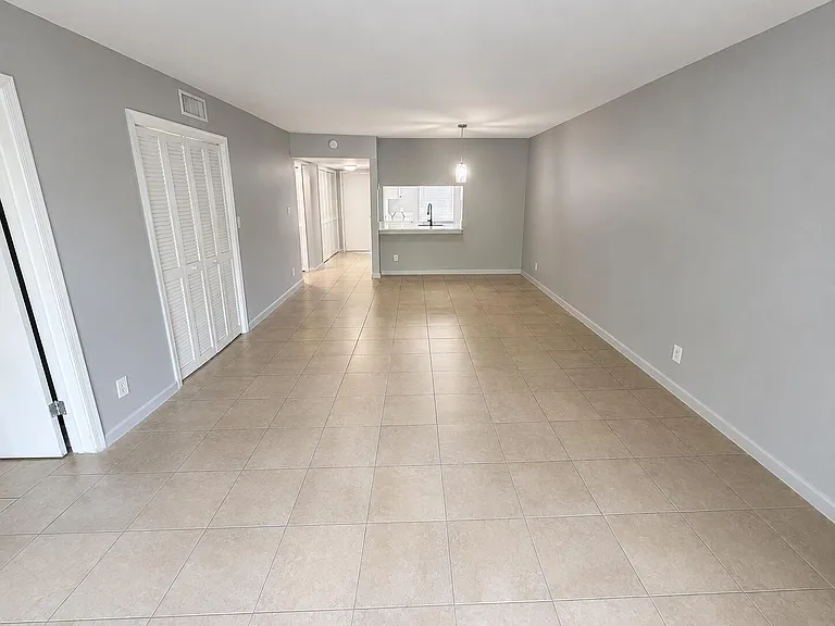4321 NW 9th Ave #204 — Photo 9