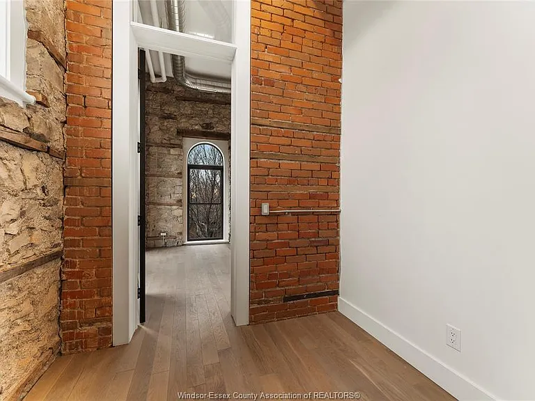 247 Brock St #301 — Photo 22