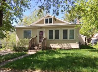 707 17th St NW, Minot, ND 58703