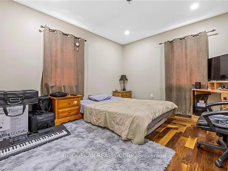 38 Lake Ave N #1 — Photo 4