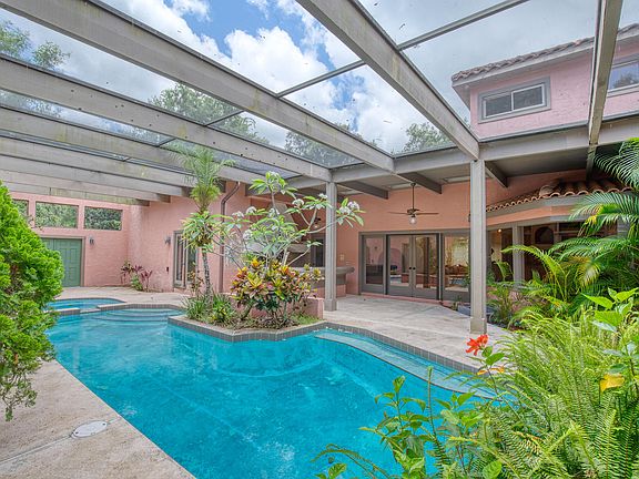 3rd image of 6335 Palmas Bay Cir