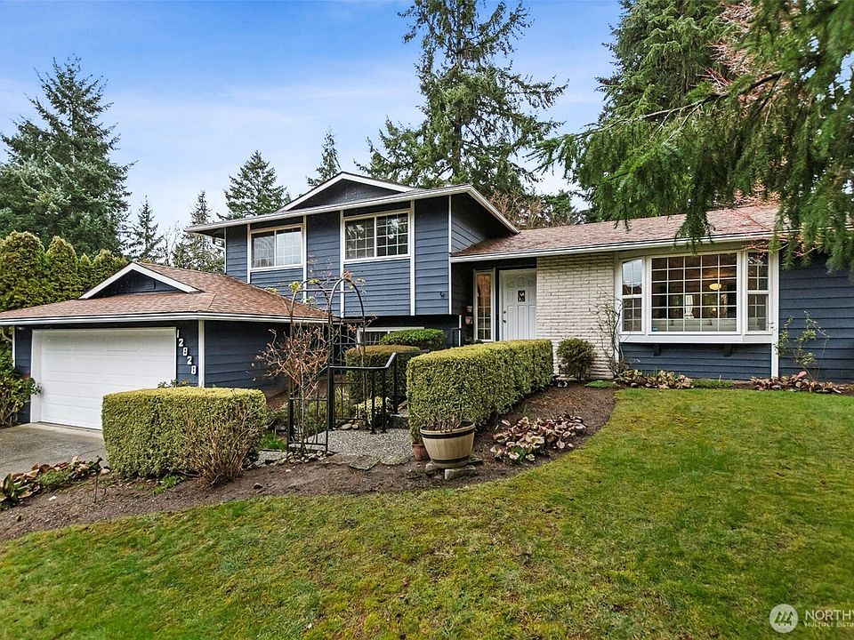 1st image of 12828 NE 136th Street