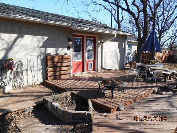 5th image of 318 N Hillcrest Ave