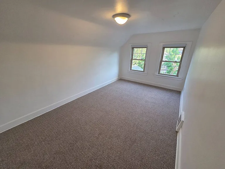 17424 Winslow Rd — Photo 68