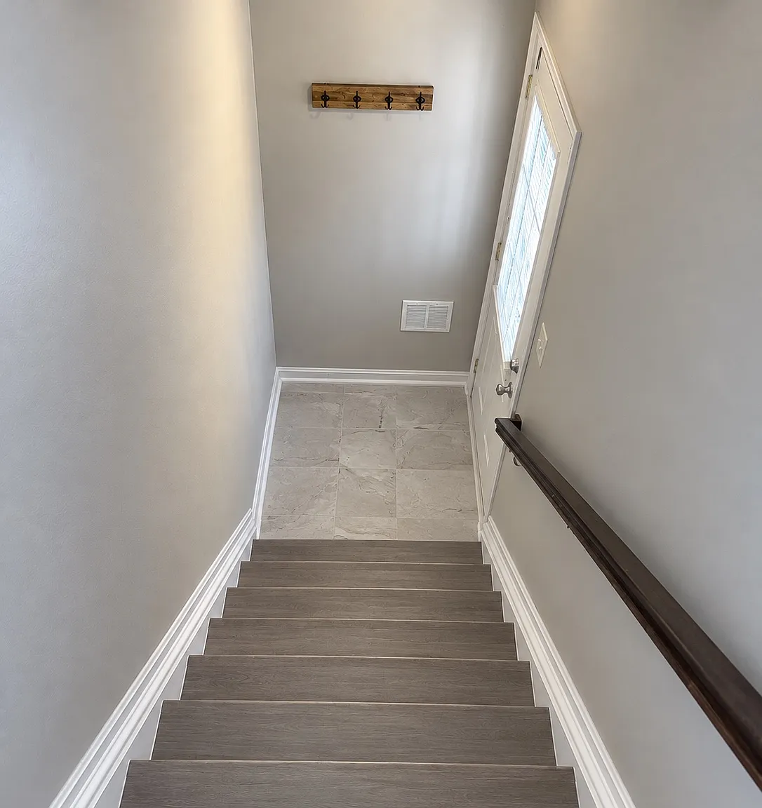2 bed, 1100 sqft, $1,950 — Photo 3