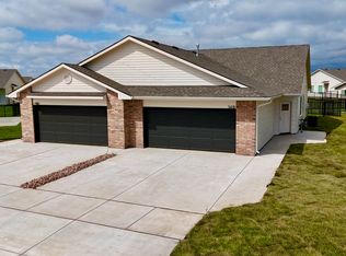 5478 N Sandkey Ct, Wichita, KS 67204