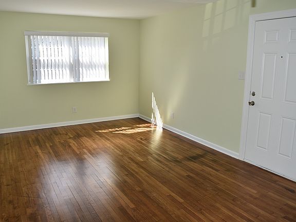 4th image of 739 E Haggard Ave #2c58e2ca6