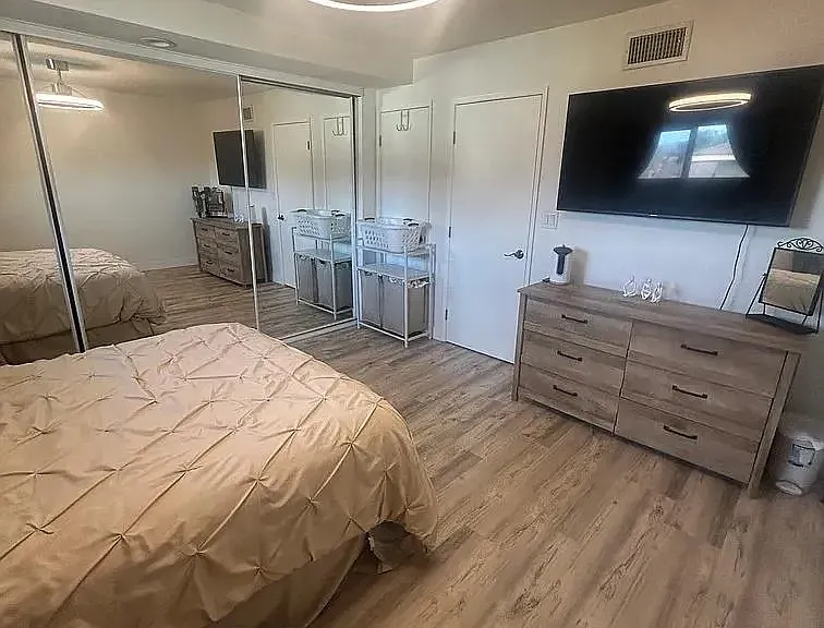 8009 Calle Fanita — Photo 14