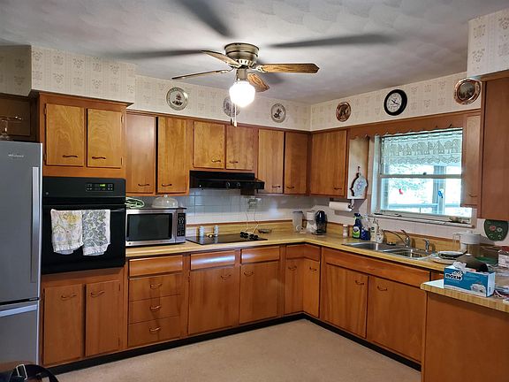 2nd image of 208 Greer Dr E