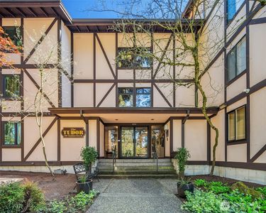 4501 Grandview Drive W #T-105, University Place, WA, 98466