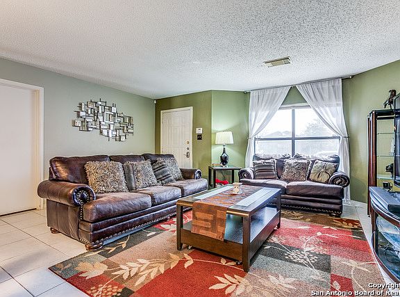 5th image of 9671 Green Plain Dr