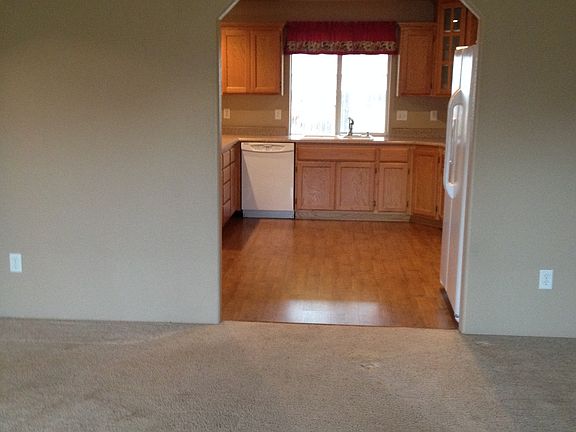 3rd image of 936 Highbury Dr