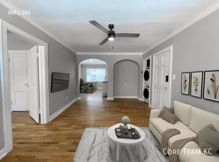 1114 W 45th St #1110-2, Kansas City, MO 64111