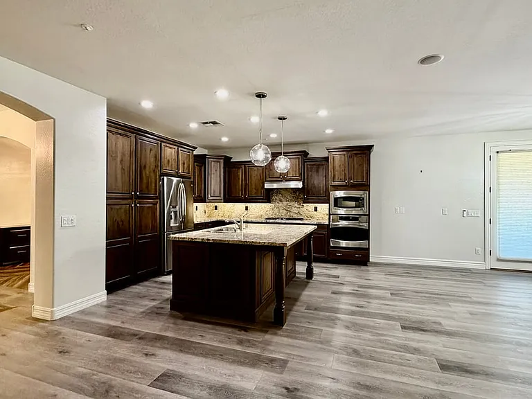 1777 W Ocotillo Rd — Photo 5