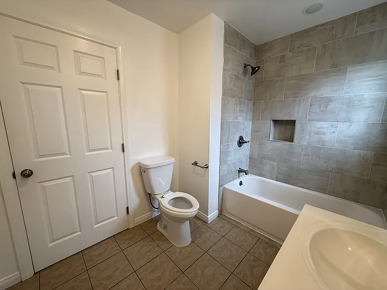 748 1/2 N La Jolla Ave #748 — Photo 12