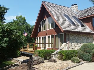 211 E Columbus St, Lindsborg, KS 67456