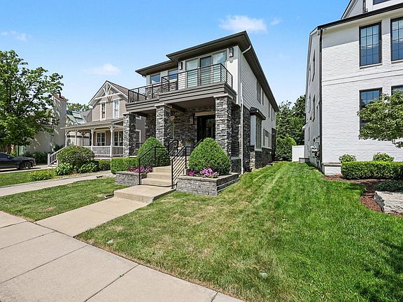 3rd image of 484 Park St