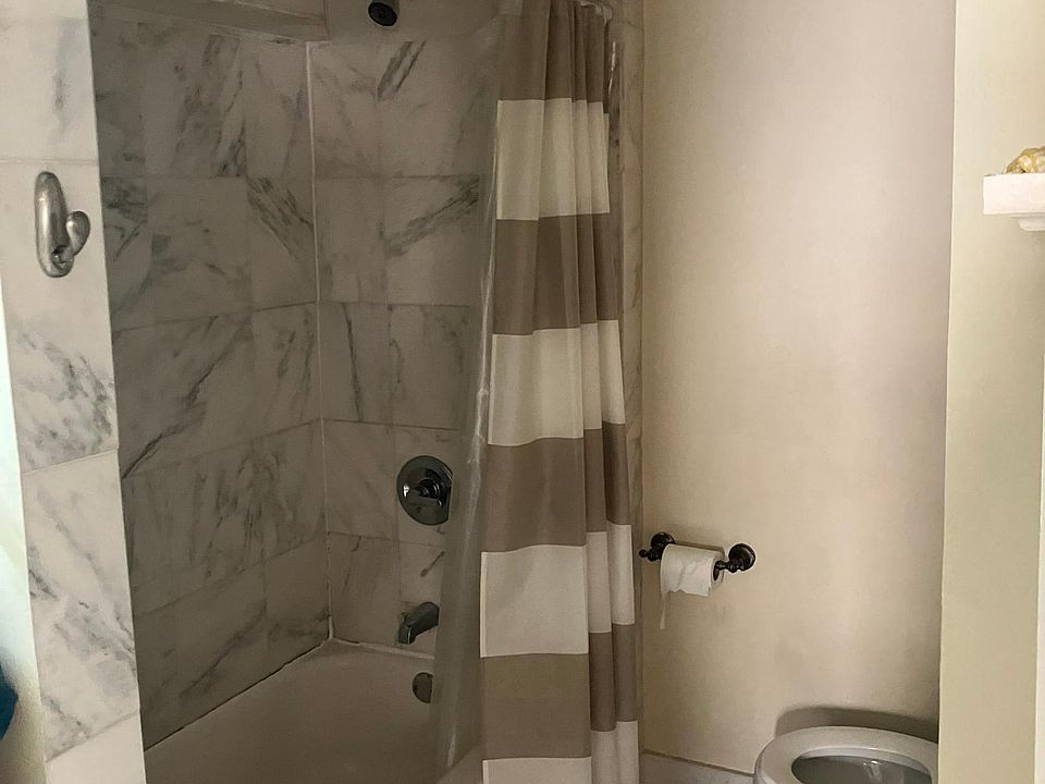 1st image of 1733 W Superior St #3