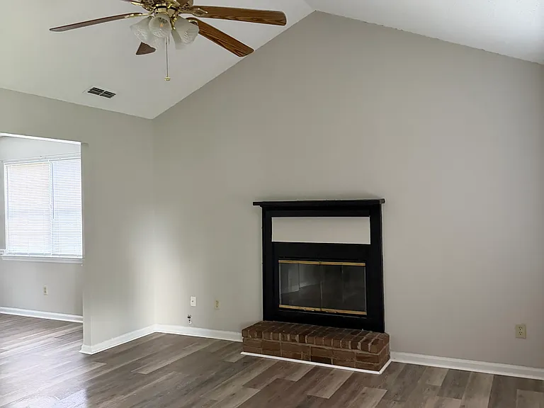 663 Windhaven Dr — Photo 24