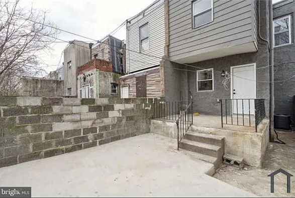 1509 S 27th St — Photo 13