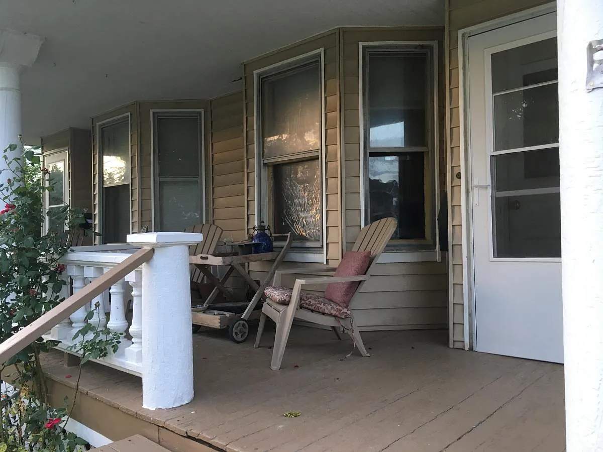 3 bed, 1120 sqft, $1,750 — Photo 1