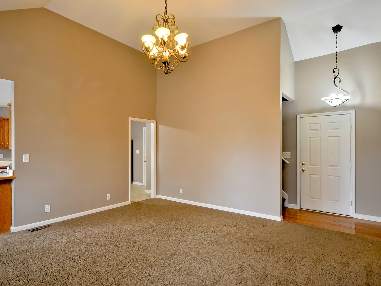 3 bed, 1458 sqft, $1,750 — Photo 3