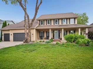 1905 SE Hawthorne Ridge Dr, Waukee, IA 50263