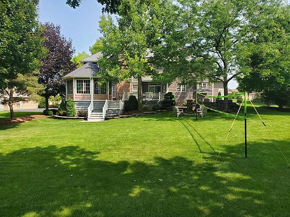 3rd image of 3621 Bunker Hill Dr