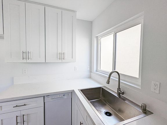 4th image of 1500 S Glendale Ave APT 10